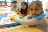 Bornova Okyanus Koleji Okul Öncesi Gökkuşağı Sınıfı Cubetto Dersinde