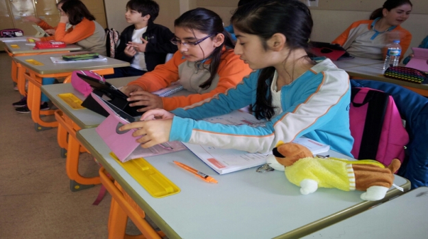 4. Sınıflar'a Bilişim Teknolojileri Kapsamında Tablet Kullanım Dersi
