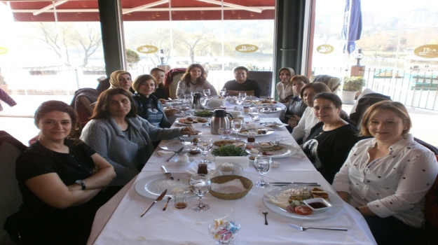 1. Sınıf Minikleri ve Velilerin Kahvaltı Keyfi