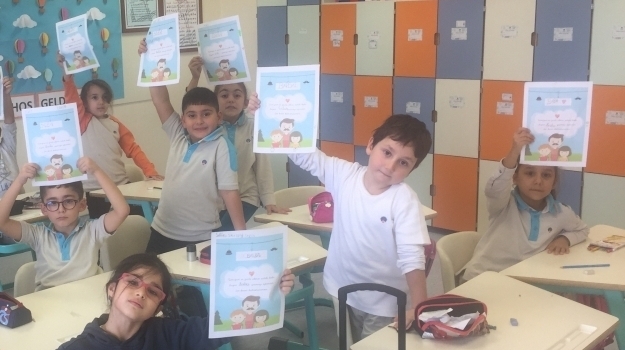 Ataşehir Üstün Zekalılar 1-D Sınıfı Öğrencilerinden Babalarına Sürpriz