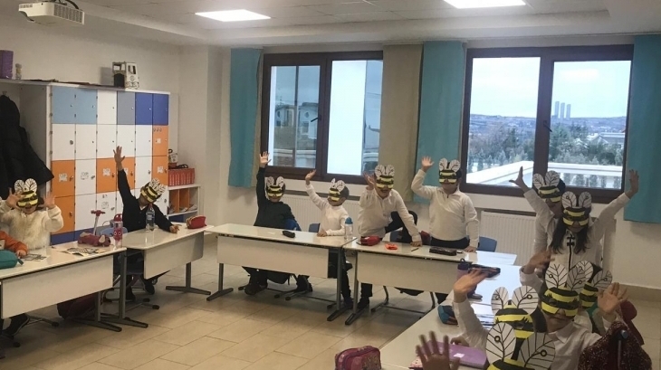 2. Sınıflarımızda "Spelling Bee" Heyecanı