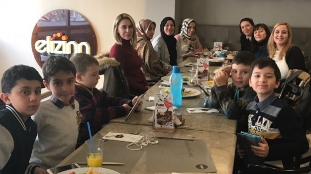 İncek Okyanus 5/A Sınıfı Danışman Öğretmenleri ile Kahvaltıda