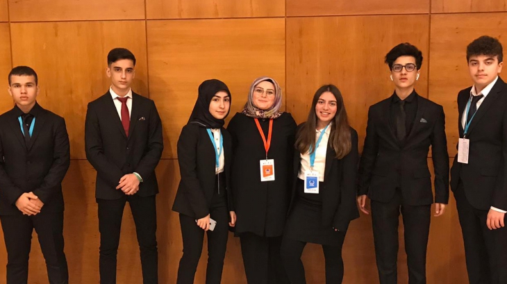Sancaktepe Okyanus Koleji öğrencileri 5. O'MUN Konferansında