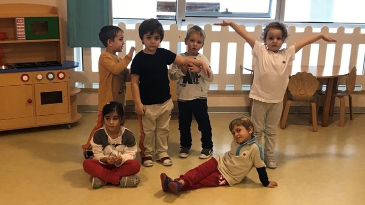     Kemerburgaz Okyanus Koleji  Yunuslar Grubu Öğrencileri Drama Dersinde ‘Doğa Sevgisi’ İsimli Drama’yı Canlandırıyor