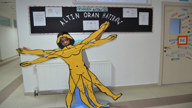 Adana Okyanus Ortaokulu Matematik Panosunda Altın Oran Heyecanı