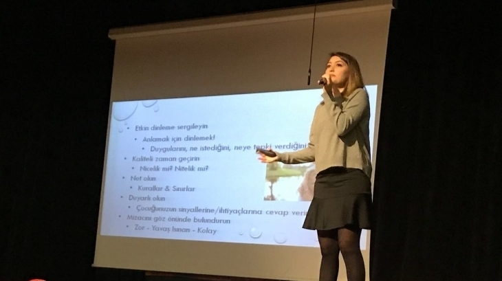 Anne Baba Okulu Semineri