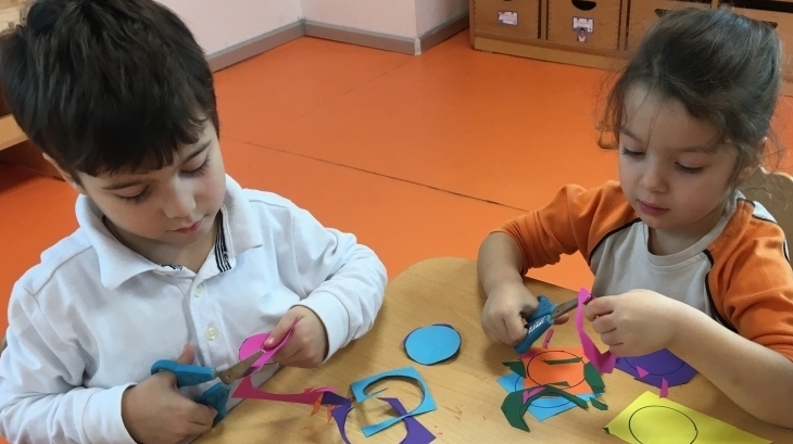 Okul Öncesi İnciler Sınıfı “Daireler ile Resim Yapıyorum” Etkinliğinde