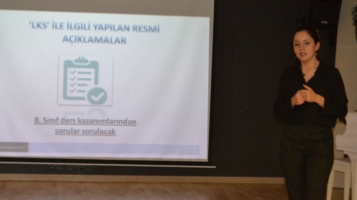 Ortaokul Kademesine Liselere Giriş Sınavı Bilgilendirme Sunumu Yapıldı