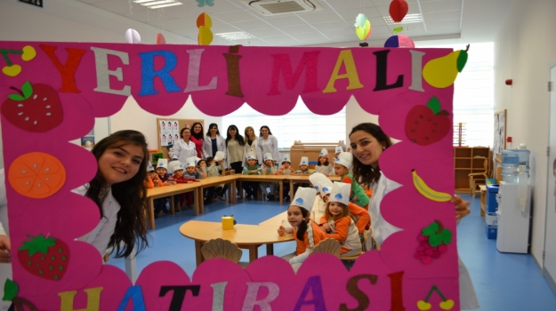 Antalya Okyanus Koleji Okul Öncesi Öğrencileri Turşu Yapuıyor