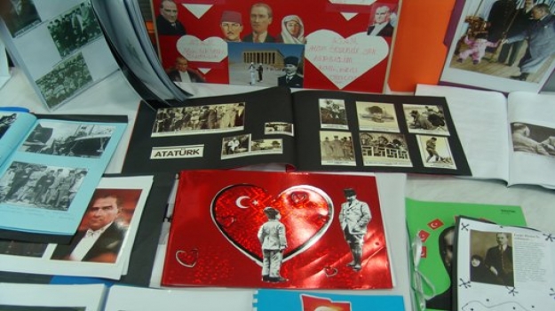 Atatürk Albümü Sergisi