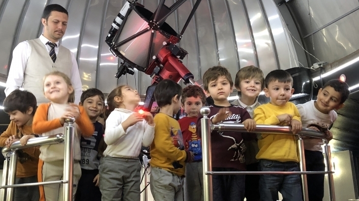 Avcılar Ağaçlar Grubu Öğrencileri Uzay Bilimleri Araştırma Merkezi’nde