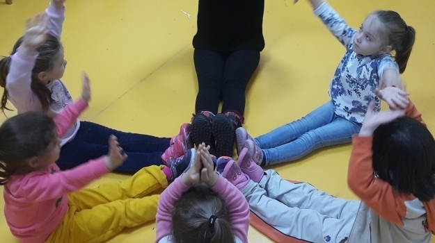 Avcılar B Grubu Öğrencileri Dans Yetenek Kulübünde