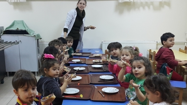 Avcılar Okyanus Koleji C Grubu Minik Aşçılar Etkinliğinde
