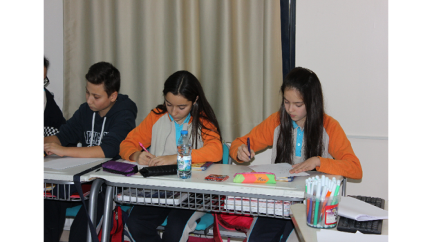 Avcılar Okyanus Koleji’nde Elif Durak ile "Yazarlık Atölye Çalışması"