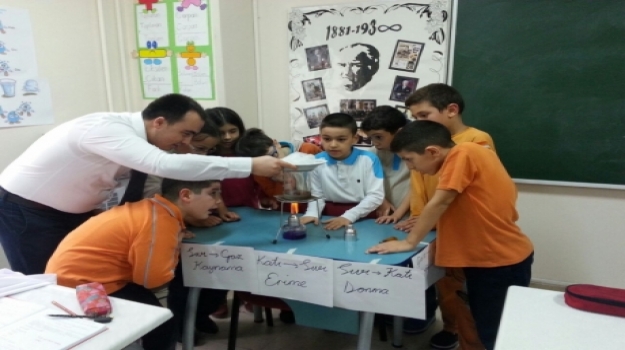 Avcılar Okyanus Öğrencilerinden "Maddenin Halleri" Deneyi