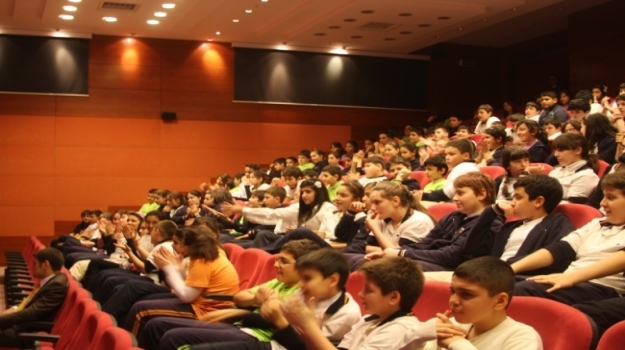 Avcılarda 6. Sınıflar Kelime Yarışması