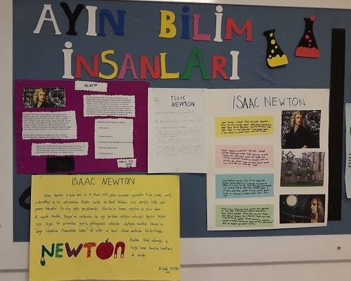 İncek Okyanus Koleji Ayın Bilim İnsanları Panosunda Isaac Newton Zamanı