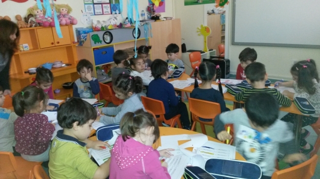 Bahçelievler Okyanus Koleji Balıklar Sınıfı Fastrackids Dersinde