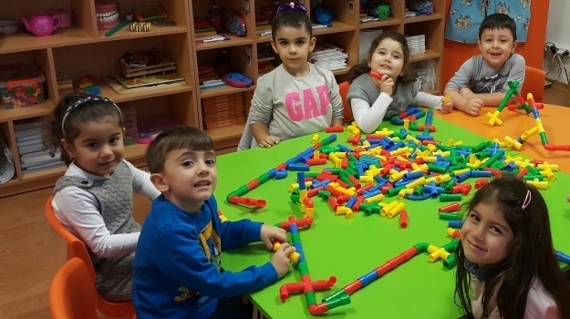 Bahçelievler Okyanus Okul Öncesi Deniz Yıldızları Grubu Oyun Dersinde
