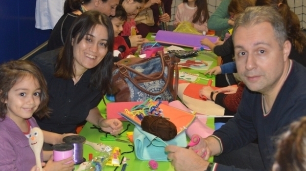 Bahçelievler Okyanus Okul Öncesi Öğrencileri Velileri ile Kukla Etkinliğinde Biraraya Geldi