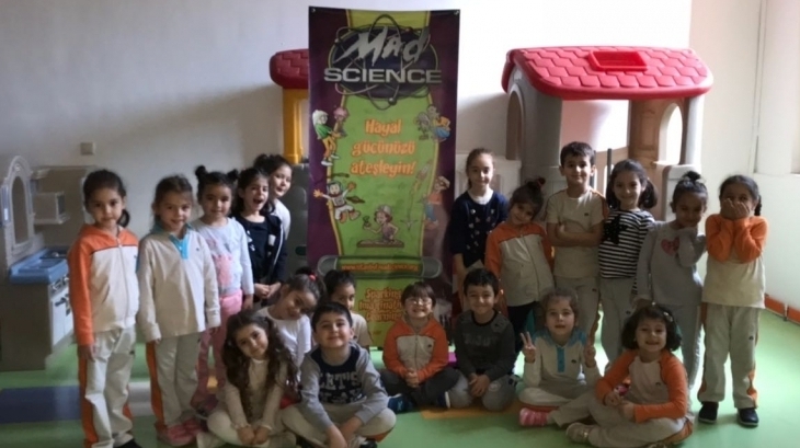 Bahçeşehir A Grubu öğrencilerimiz Mad-Science etkinliğinde
