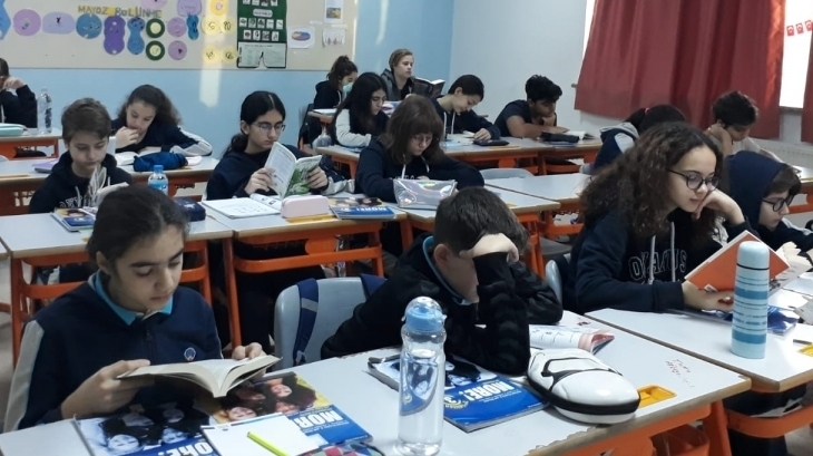Bahçeşehir Okyanus Koleji Ortaokul Kademesi Kitap Okuma Etkinliği