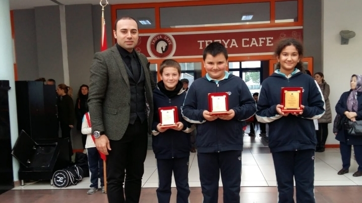 Bahçeşehir Okyanus Koleji Ortaokul Kademesi Kasım Ayı Örnek Öğrencileri
