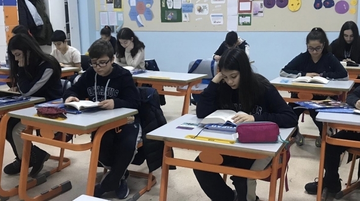 Bahçeşehir Okyanus Koleji Ortaokul Kademesi Kitap Okuma Etkinliği