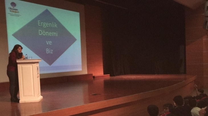 Bahçeşehir Okyanus Koleji Ortaokul Kademesinde ‘Ergenlik Dönemi ve Biz’ Semineri Gerçekleştirildi.