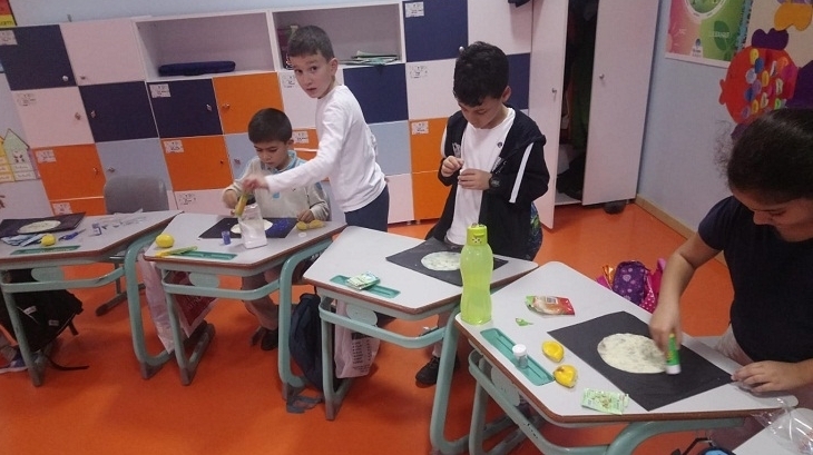 Bahçeşehir Okyanus Koleji Üstün Zekâlılar ve Yetenekliler İlkokulu 3-E Sınıfı ‘Ay Yapalım’ Etkinliğinde.