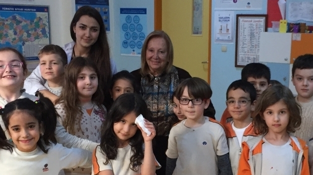 Bahçeşehir Okyanus Üstün Zekalılar 2/D Sınıfı Prof.Dr. Ümit Davaslıgil İle Düşünme Becerileri Dersinde