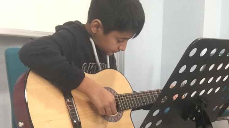 Başakşehir Okyanus Koleji Ortaokul Kademesi Gitar Yetenek Dersimiz