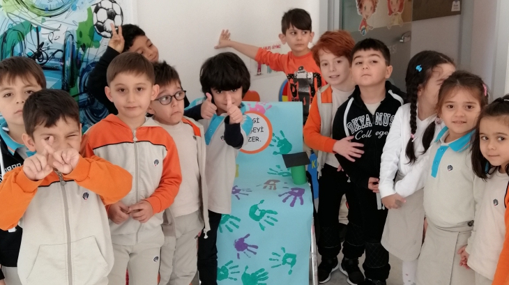 Beykent Okul Öncesi Güneş Grubu Dünya Engelliler Günü Konusunu İşliyor.