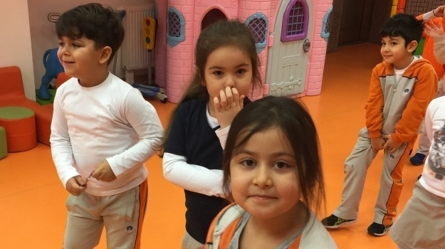 Beykent Okyanus Koleji Güneş Grubu Saklambaç Oyunu