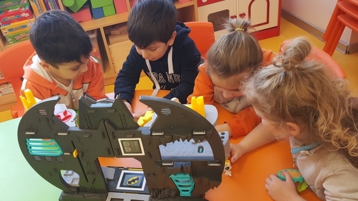 Beykent Okyanus Koleji Okul Öncesi Balıklar Grubu Öğrencileri Oyun Etkinliğinde