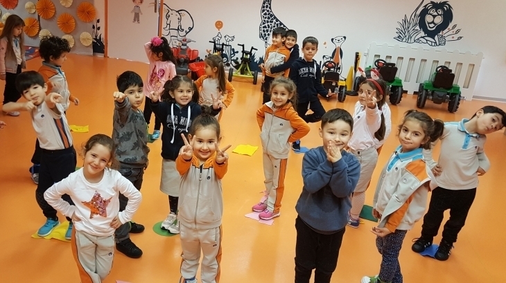 Beykent Okyanus Koleji Okul Öncesi Güneş  Grubu Öğrencileri Play Time Etkinliğinde
