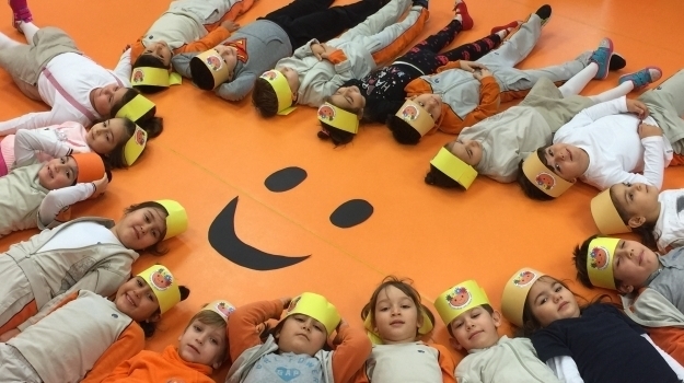 Beykent Okyanus Koleji Okul Öncesi Güneş ve Gökkuşağı Grubu Öğrencileri Proje Dersinde