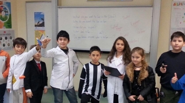 Beylikdüzü Okyanus 4. Sınıf Öğrencilerinin Hayalindeki Mesleği Tanıtma Etkinliği