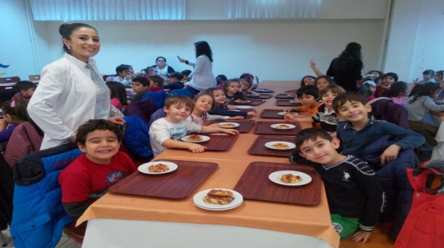 Beylikdüzü Okyanus Okul Öncesi A Grupları Takas Konusunu Pekiştiriyor