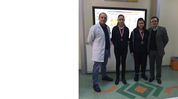 Beylikdüzü Okyanus Ortaokulu 'Kasım Ayı' Örnek Öğrenci Ödülleri Verildi