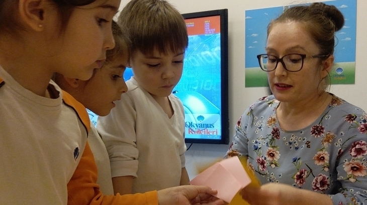 Bornova Okyanus Koleji Gökkuşağı Grubu Öğrencileri Aile Katılımı Etkinliğinde
