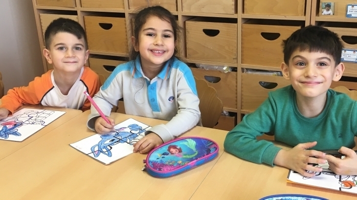 Çekmeköy Okyanus Koleji Okul Öncesi Gökkuşağı Grubu Sanat Etkinliğinde