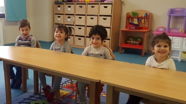 Çekmeköy Okyanus Okul Öncesi Çiçekler Grubu Fastrackids Dersinde