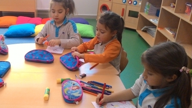 Eryaman Okul Öncesi Bölümü Güneş Grubu Öğrencileri Sanat Etkinliğinde