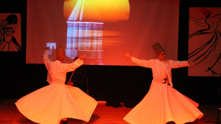 Eryaman Okyanus Koleji Öğrencileri Hz.Mevlana'yı Anıyor