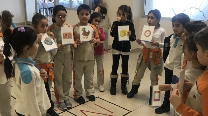 Eryaman Okyanus Koleji Öğrencileri İngilizce Koridor Etkinliğinde