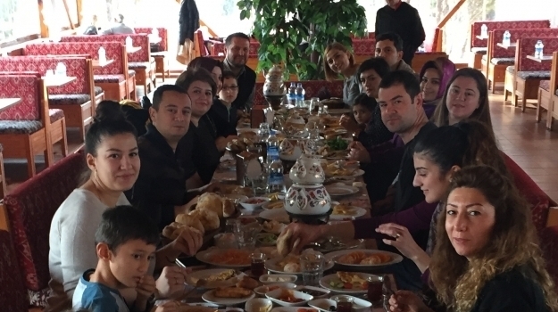 Eryaman Okyanus Koleji Okul Öncesi Bölümü Gezegenler ve Çiçekler Sınıfı Kahvaltı Etkinliği