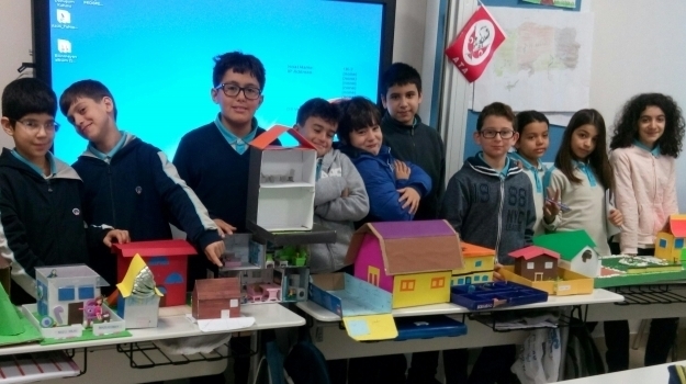 Eryaman Okyanus Ortaokulu 5-A Sınıfı Öğrencileri Hayallerindeki Evleri Tanıttı.