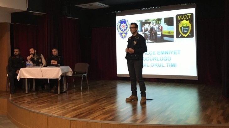 ´´Gelecekte Bir Gün, Meslekte İlk Gün`` Projesi Meslek Tanıtım Semineri