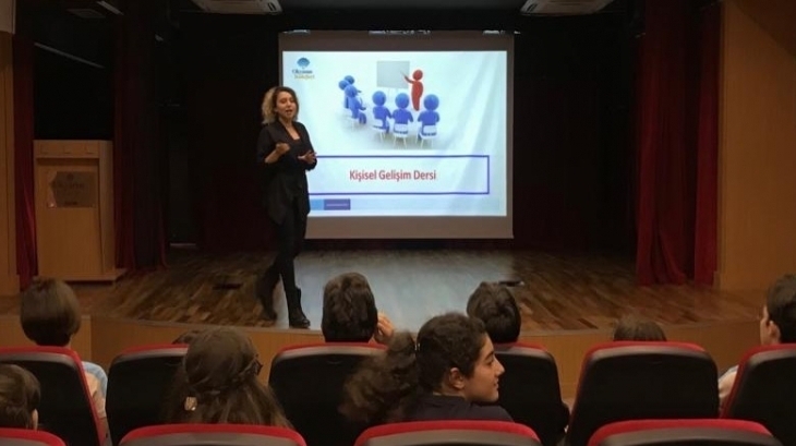 Fatih Okyanus Ortaokulunda Kişisel Gelişim Dersleri Devam Ediyor.